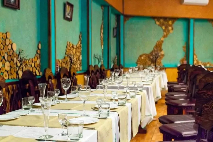 Dining 15 of 15