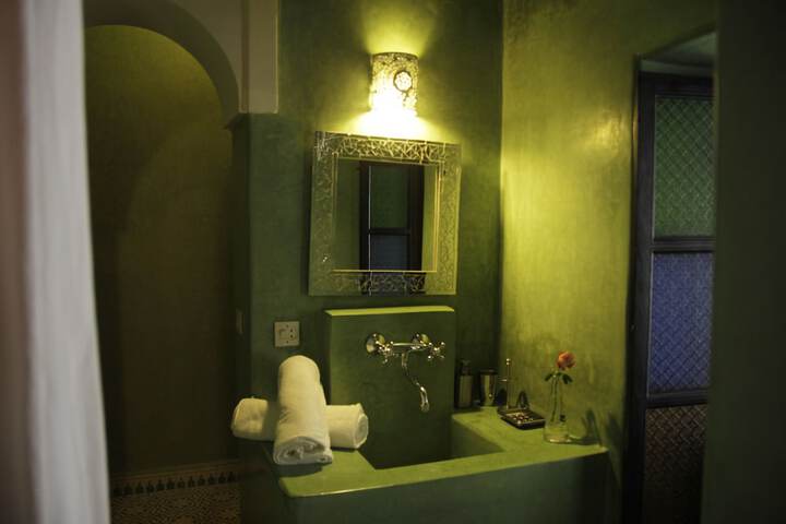 Room 36 of 65