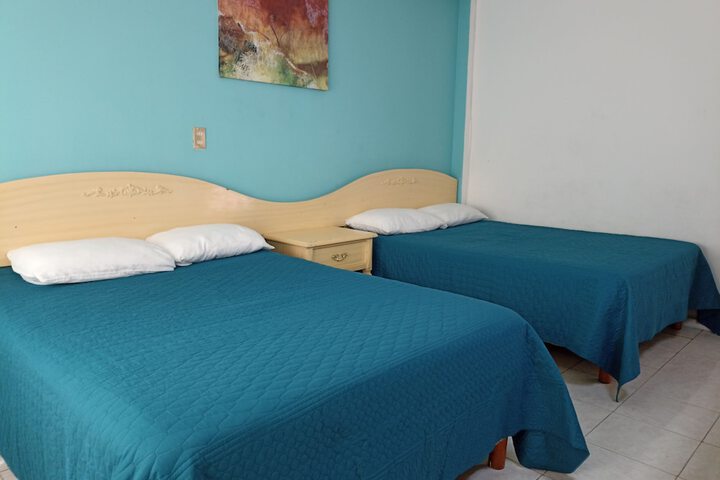 Room 4 of 20