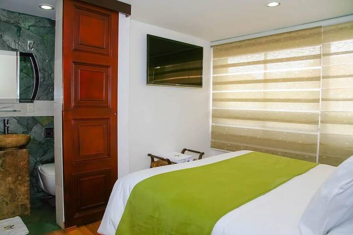 Room 3 of 9