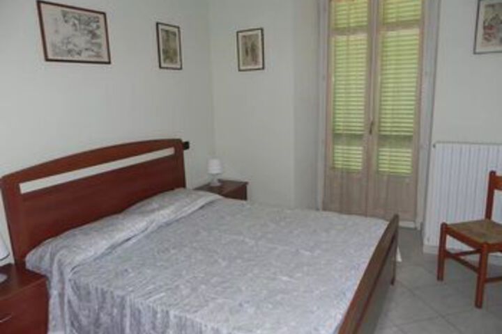 Room 50 of 96