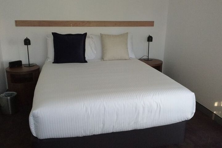 Room 3 of 24