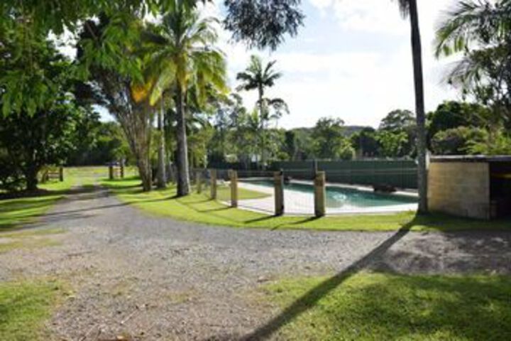 Property Grounds 18 of 20