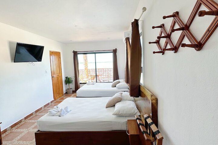 Room 4 of 41