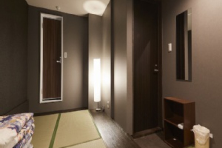 Room 45 of 288