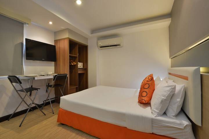 Room 25 of 31