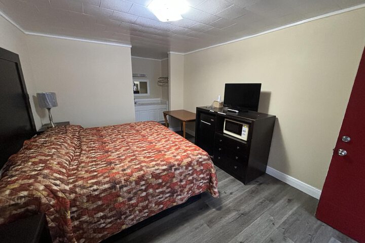 Room 3 of 31