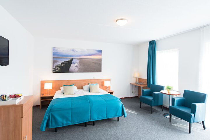 Room 17 of 43