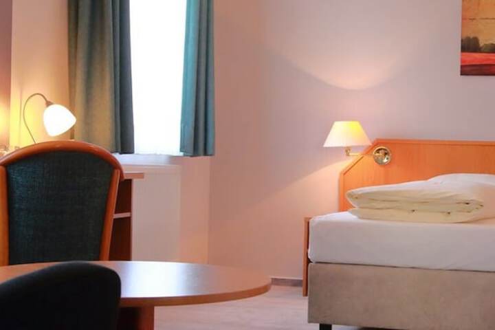 Room 2 of 34