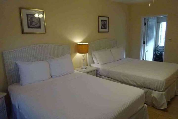 Room 65 of 141