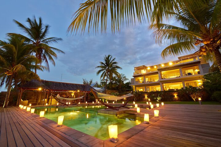 Hotel with Pool