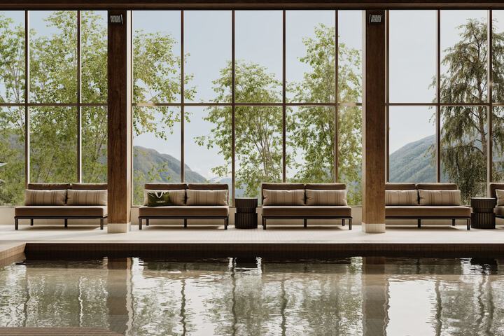 Hotel Pool