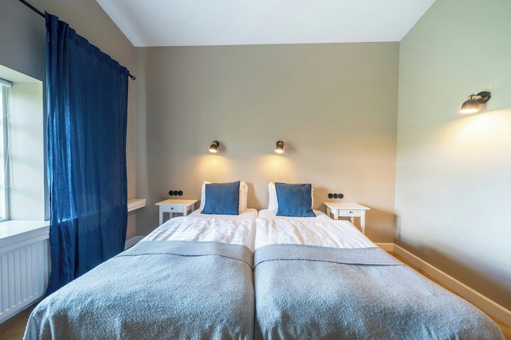Room 4 of 53