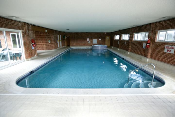 Pool 11 of 27
