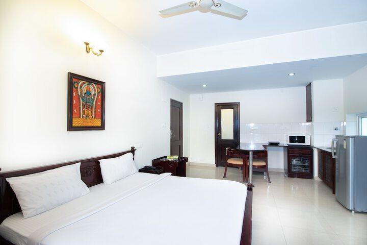 Room 27 of 48