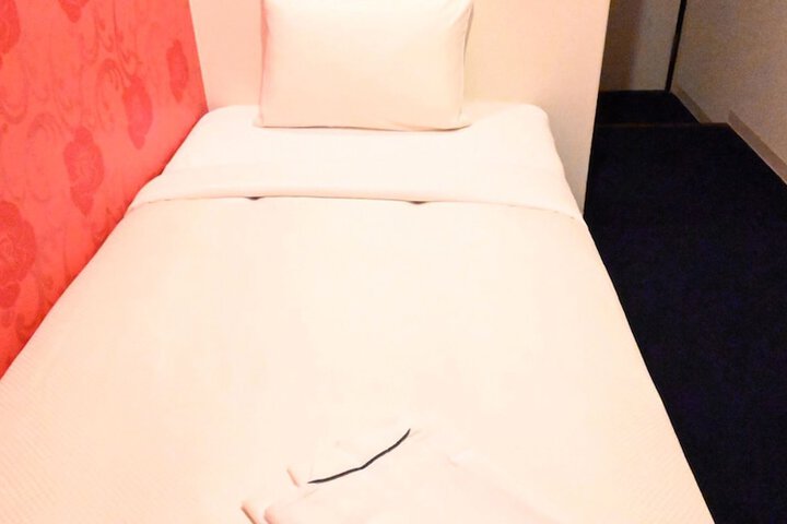 Room 27 of 55