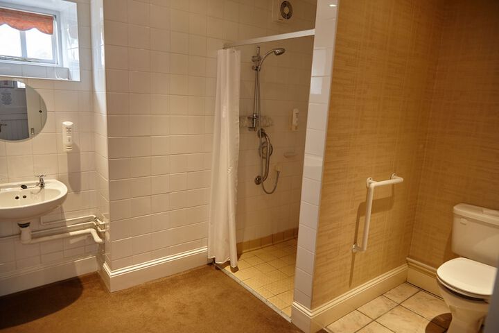 Room 40 of 67