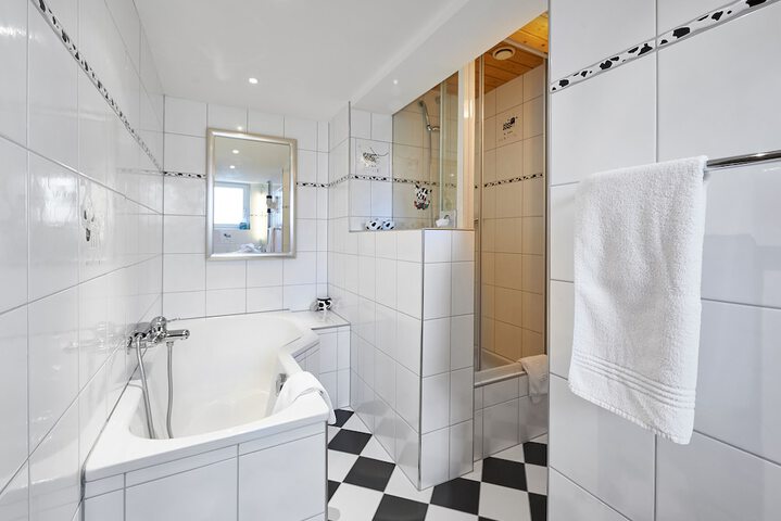 Bath Photo