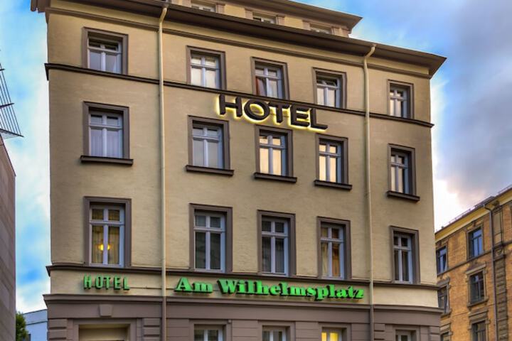 Hotel am Wilhelmsplatz in Stuttgart