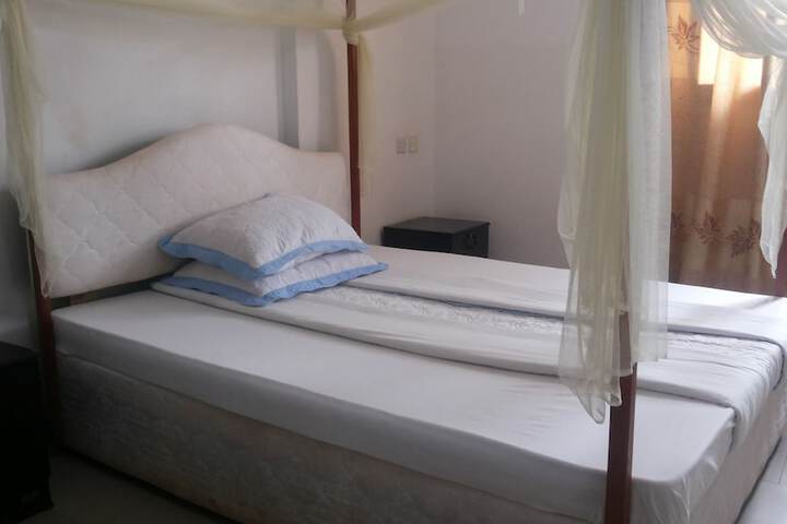 Room 14 of 81