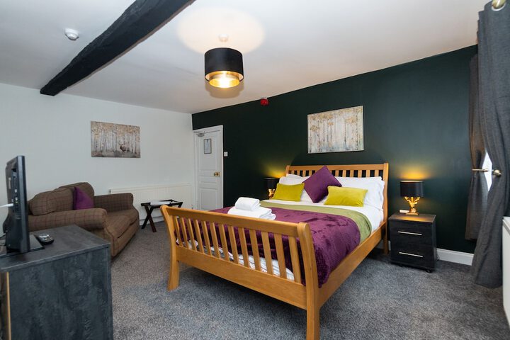 Room 18 of 113