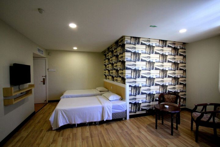 Room 7 of 21