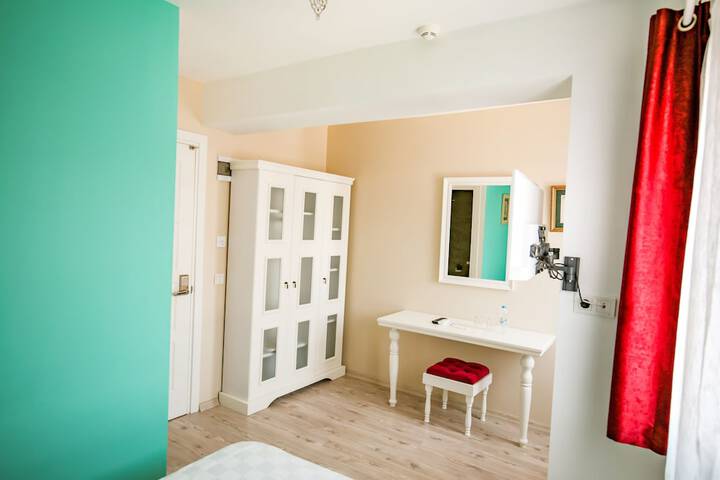 Room 20 of 27