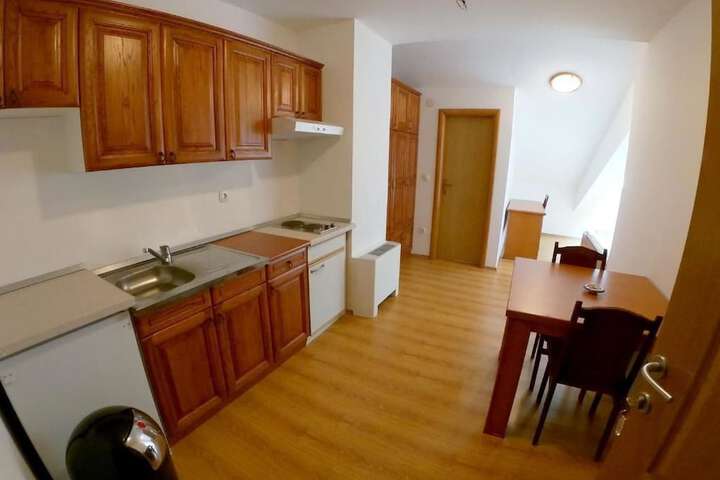 Room 47 of 60