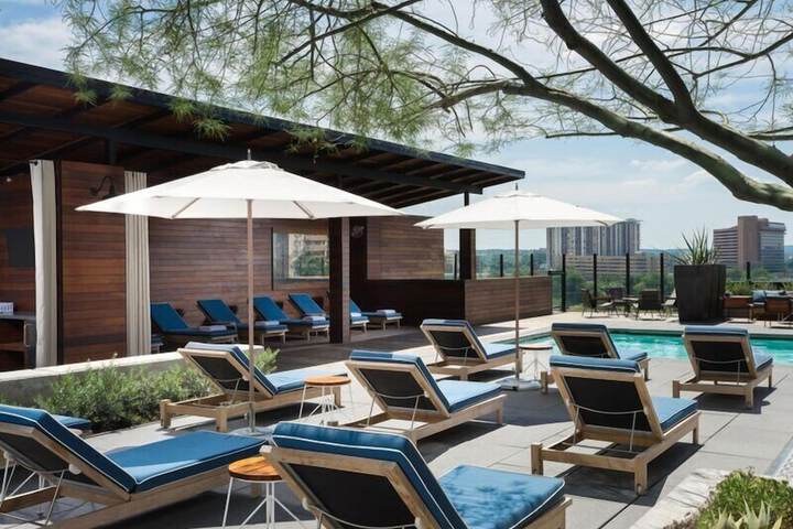 Pool 72 of 121