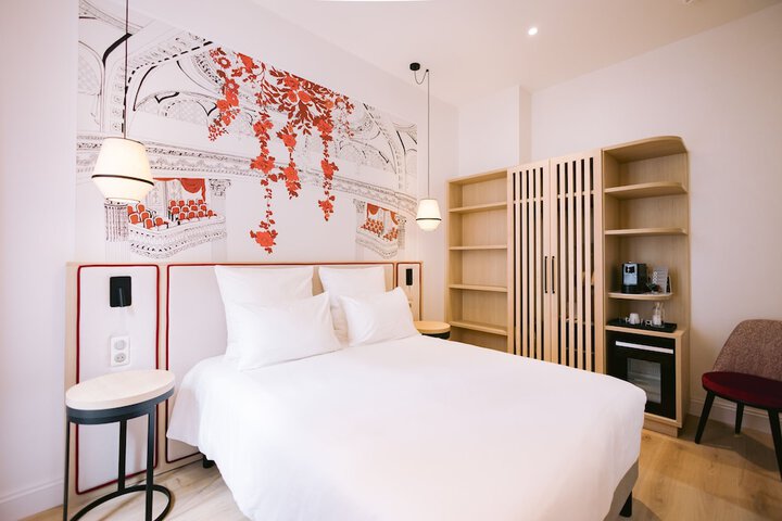 Room 5 of 45