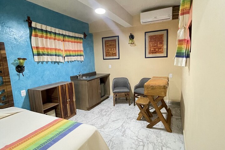 Room 27 of 47