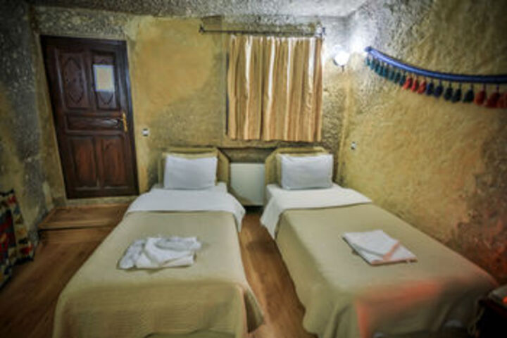 Room 47 of 89