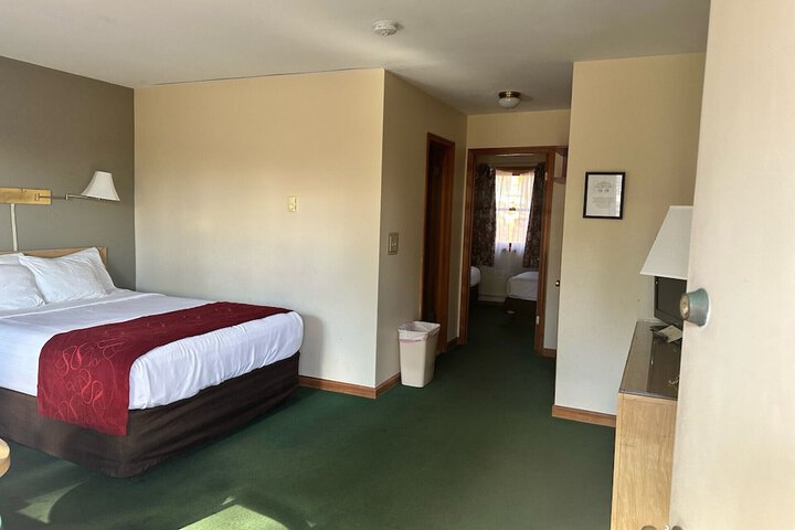 Room 10 of 23