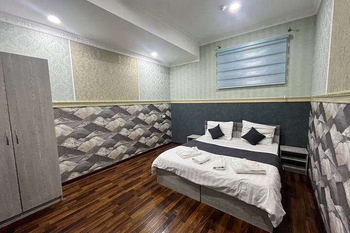 Room 9 of 23