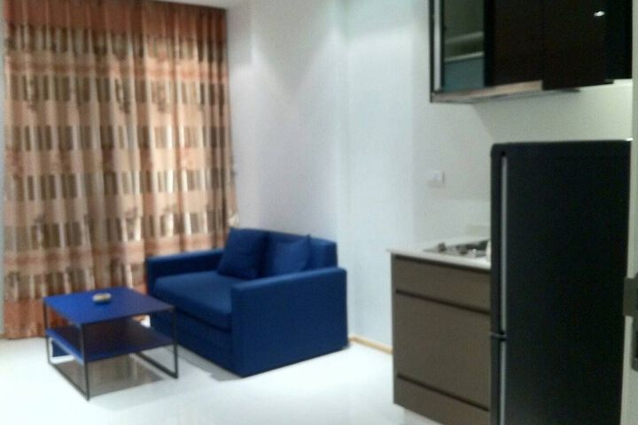 Room 10 of 25