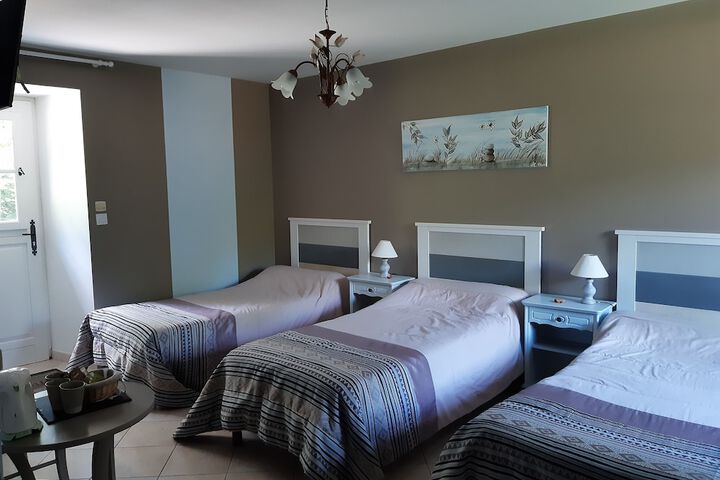 Room 5 of 49