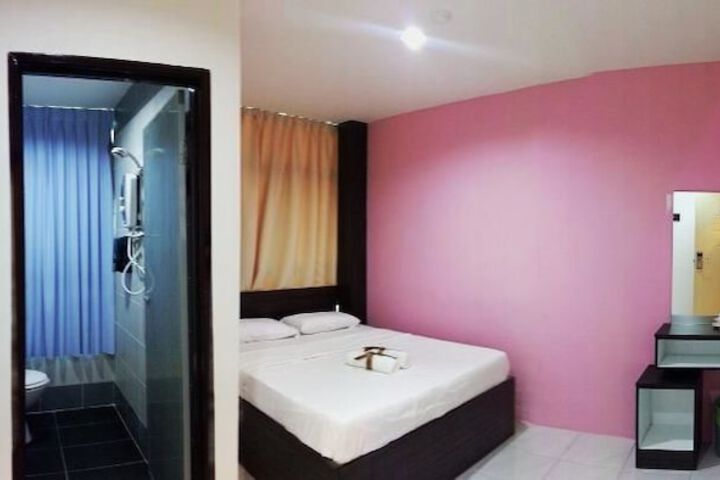 Room 6 of 57