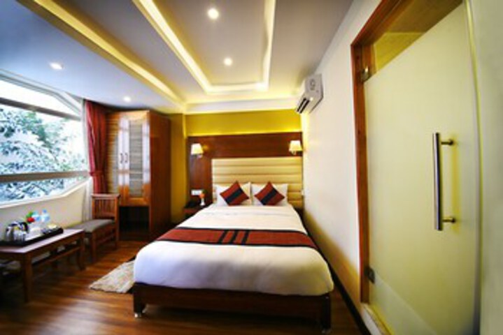 Room 97 of 339