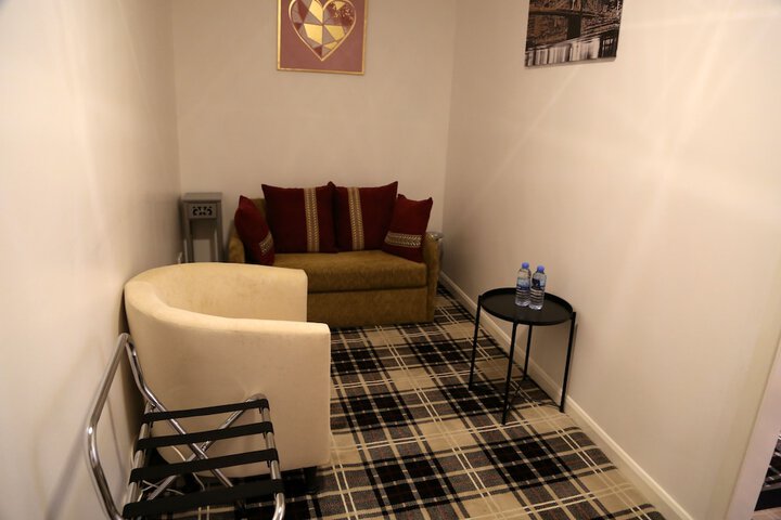 Room 48 of 69
