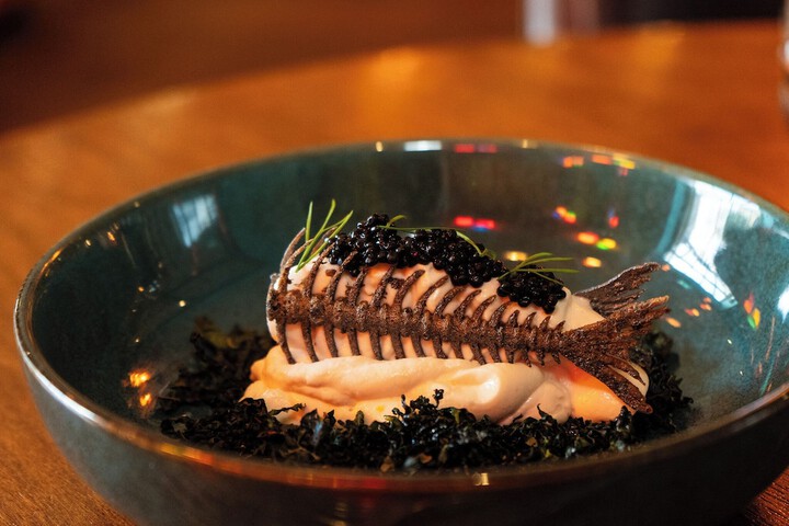Dining 54 of 63