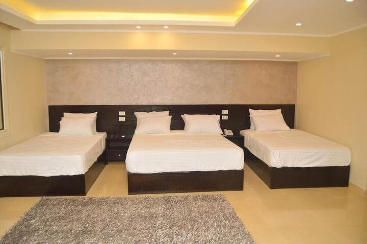 Room 7 of 89
