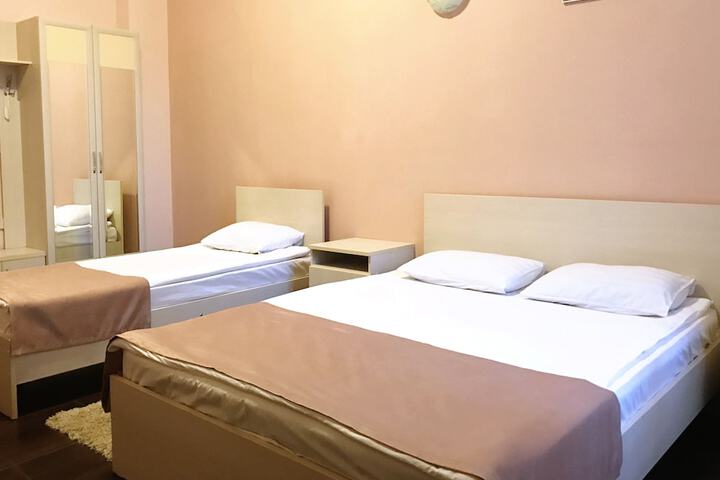 Room 21 of 43
