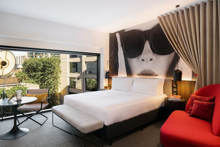 Room 21 of 74