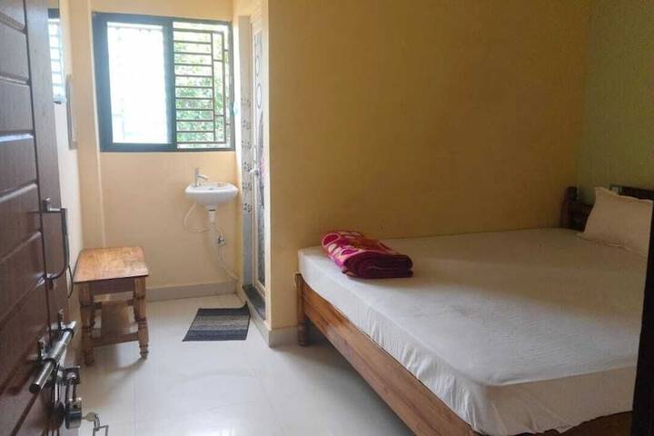 Room 5 of 23