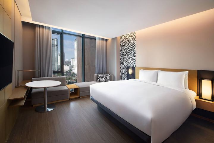 Room 20 of 74