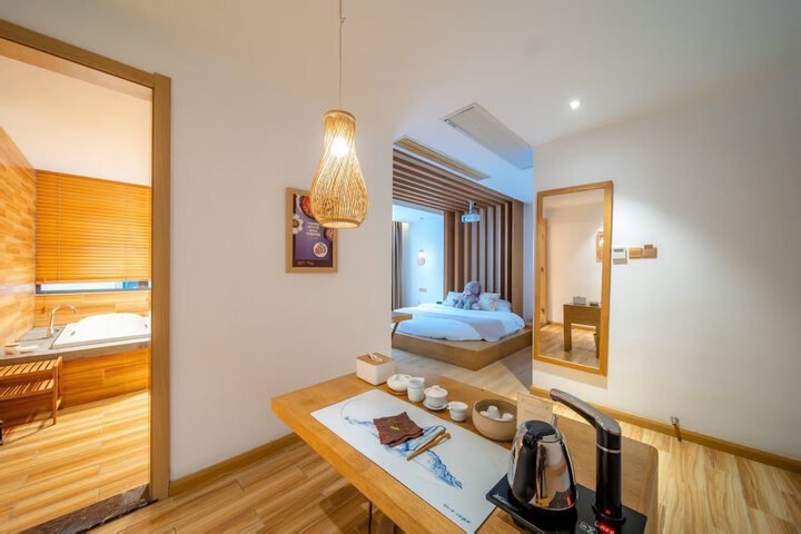 Room 70 of 149