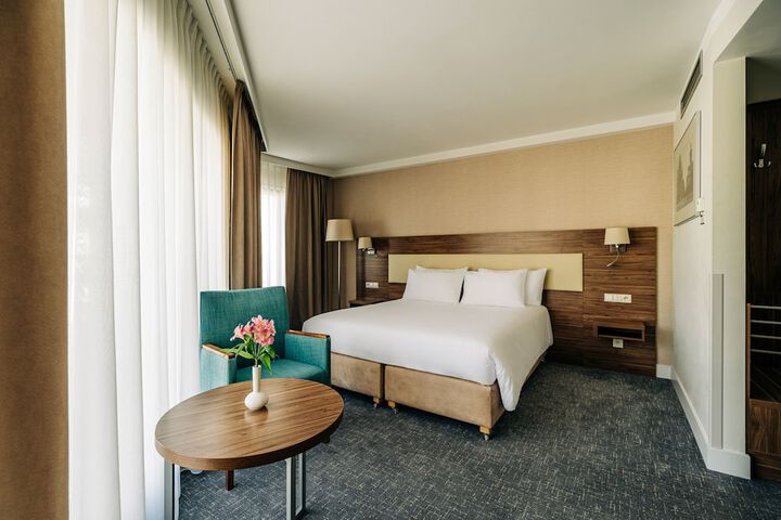 Room 22 of 91