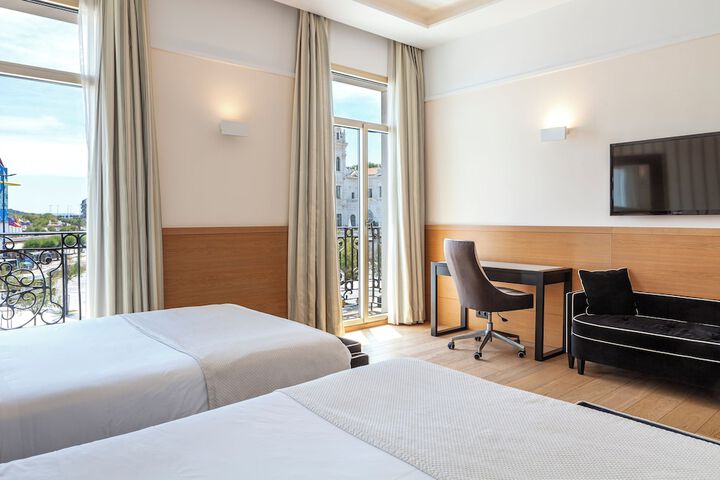Room 21 of 65