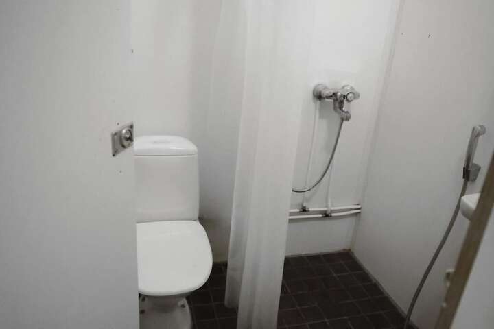 Room 21 of 40