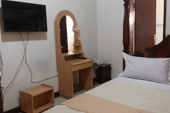Room 7 of 52